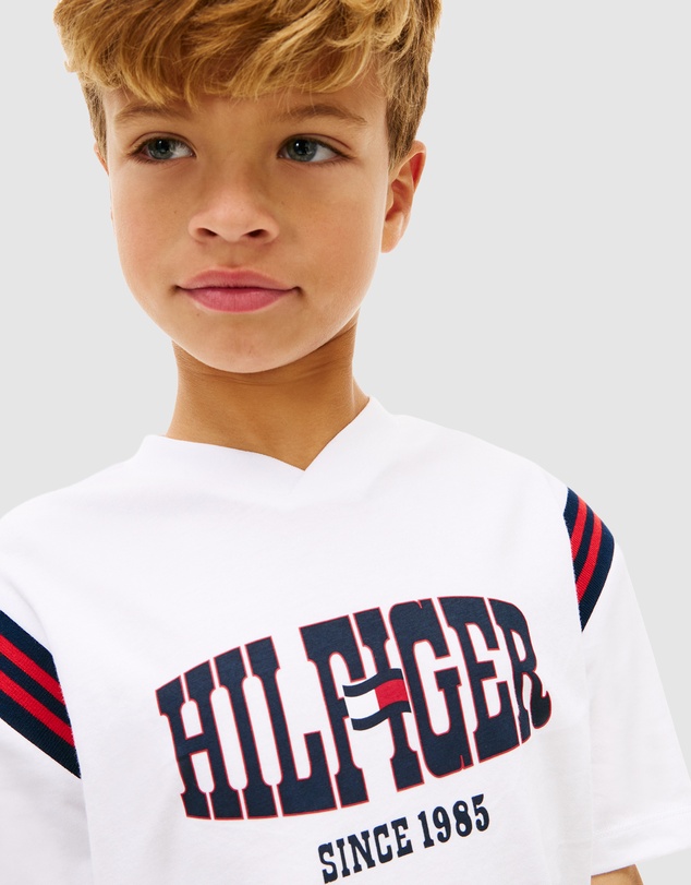 Tommy Hilfiger - Boys Logo Jersey V-Neck T-Shirt - Teens