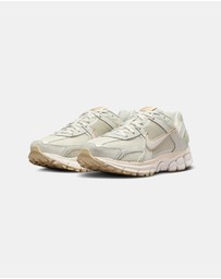 Nike - Zoom Vomero 5 - Women's