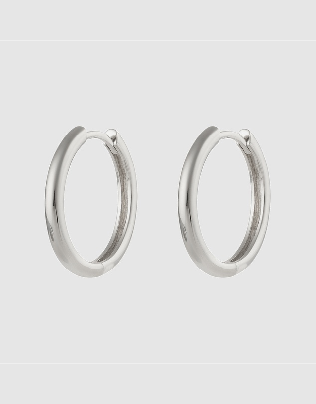 Wanderlust + Co - Classic Silver 17mm Hoop Earrings