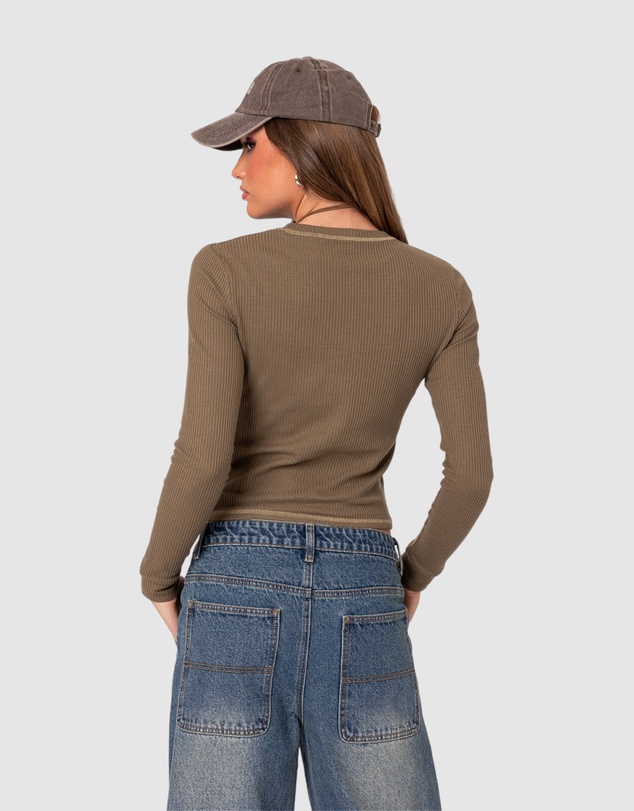 EDIKTED - Army Wife Ribbed T-Shirt