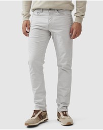 Rodd & Gunn - Gunn Straight Fit Jean Short Leg