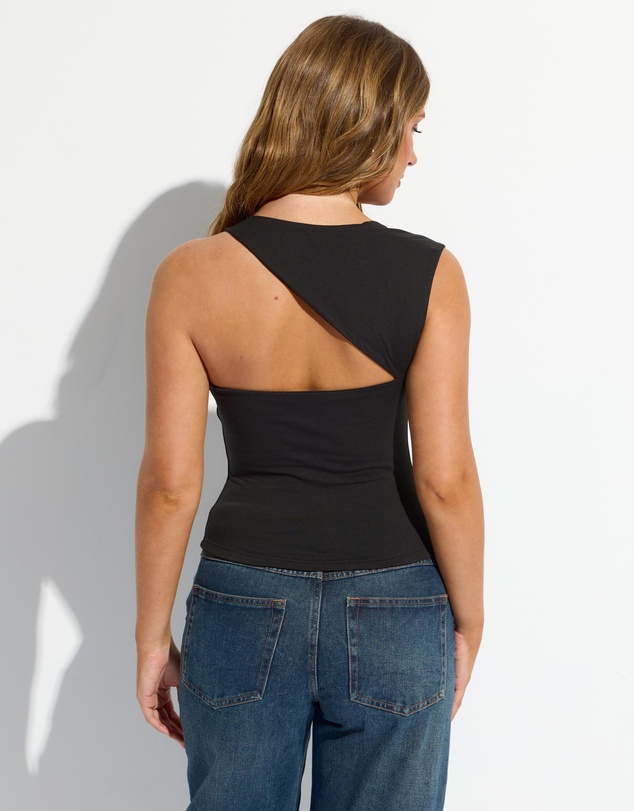 Dazie - Maya Cut Out Sculpt Top