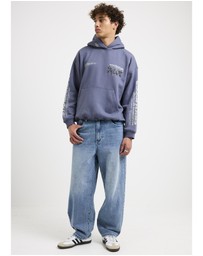 Standard - Universe Denim Jeans