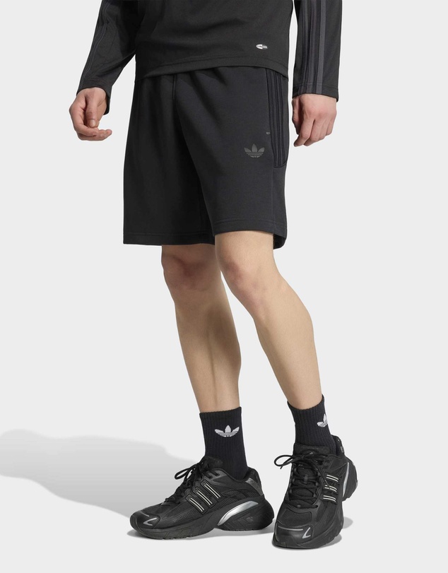 adidas Originals - SPACER TEAMGEIST 26 CUTLINE SHORTS Mens