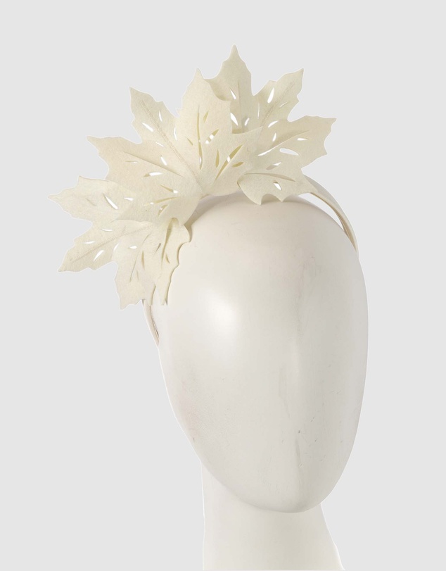 Max Alexander - Laser-Cut Cream Winter Racing Fascinator