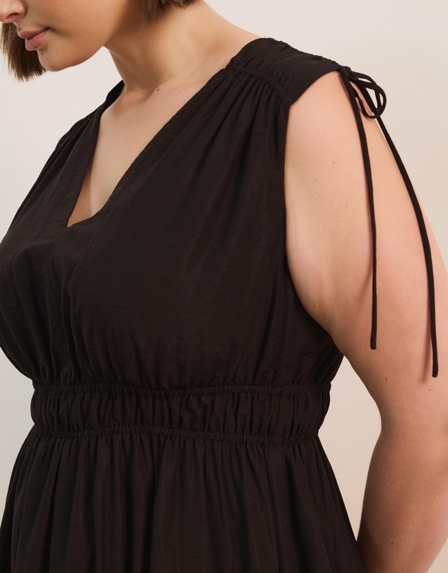 Atmos&Here Curvy - Luna Linen Blend Sleeveless Gathered Maxi Dress