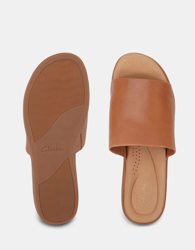 Clarks - Ruth Tan
