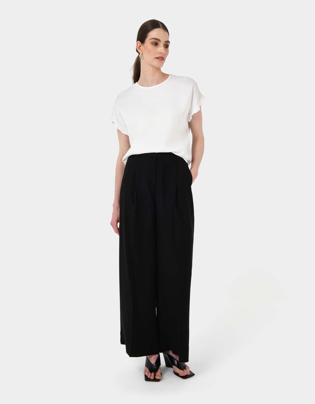 Forcast - Cyra Short Sleeve Top
