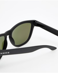 Hawkers Co - HAWKERS - Polarized Black Emerald ONE CARBONO  Sunglasses for Men and Women UV400