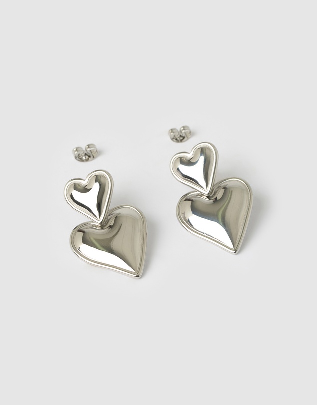 Izoa - Tana Heart Stud Earrings