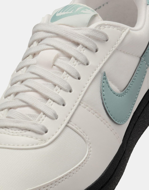 Nike - Field General - Women's