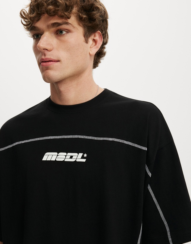 Cotton On - Cropped Fit Graphic T-Shirt