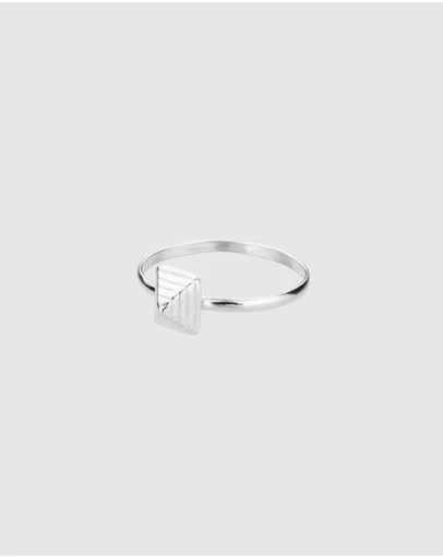Ichu - Fine Pyramid Point Ring