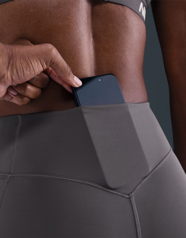 Nike - Universa High-Waisted 7/8 Leggings
