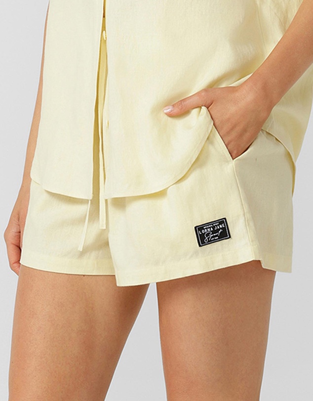 Lorna Jane - Preset Linen Shorts