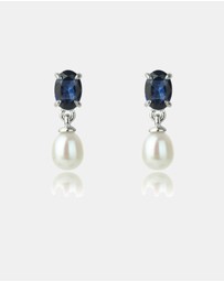 Georgini - GEORGINI OCEANS WHITSUNDAYS FRESHWATER PEARL EARRINGS SAPPHIRE BLUE