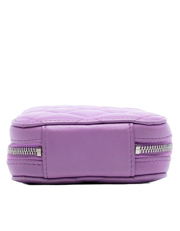 Pre-Loved by Azura Reborn - Pre-Loved CC Quilted Lambskin Zip Phone Case