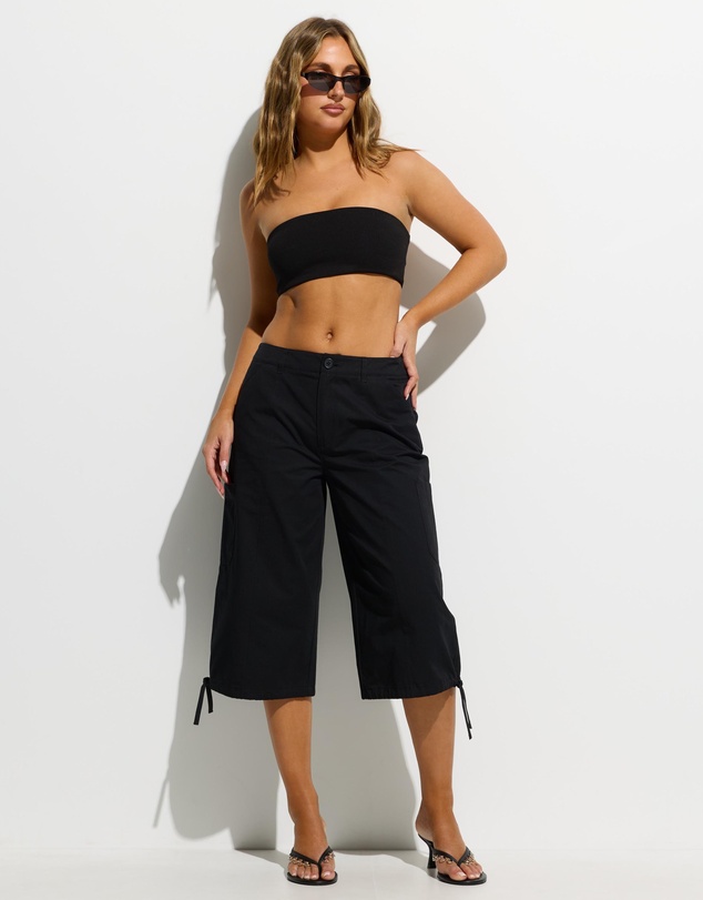 Dazie - Cara Low Rise Cargo Capris