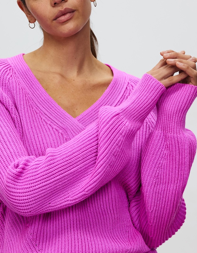 Mcintyre - Kate Merino V-Neck Jumper
