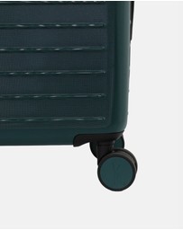 Reebok - Reebok Adventure 54cm Cabin Hard Shell Suitcase