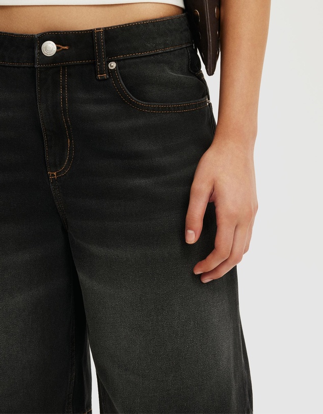 Cotton On - Baggy Denim Shorts