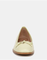 Naturalizer - Essential Flat - Pale Lime