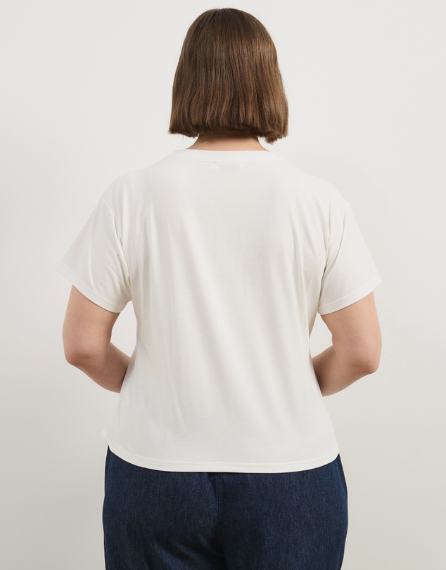 Atmos&Here Curvy - Boxy Pin Tuck T-Shirt