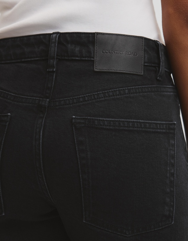 Country Road - Classic Mid Rise Straight Jean