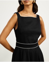 Minima Esenciales - Mabel Linen Maxi Dress