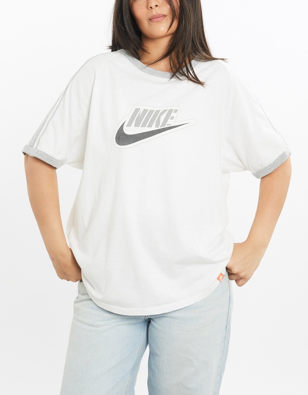 Vintage by The Real Deal - Pre Loved - Vintage Nike Tee