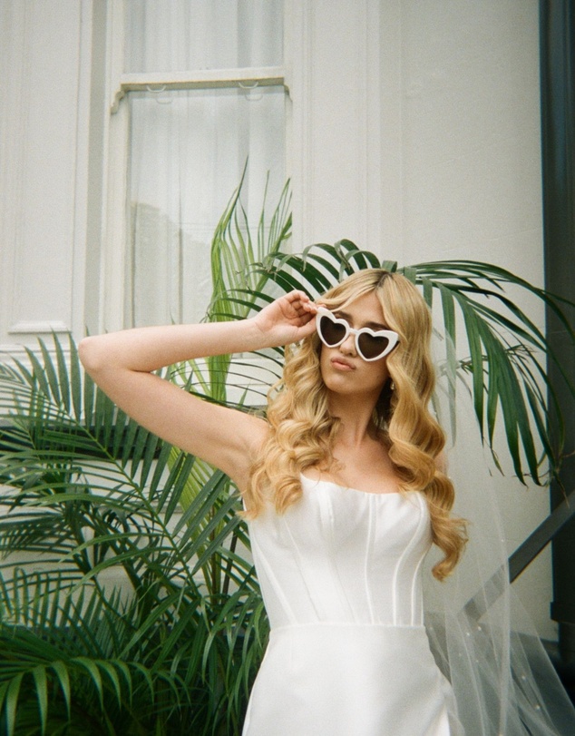 The White Collection - Stella - Modern White Love Heart Sunglasses