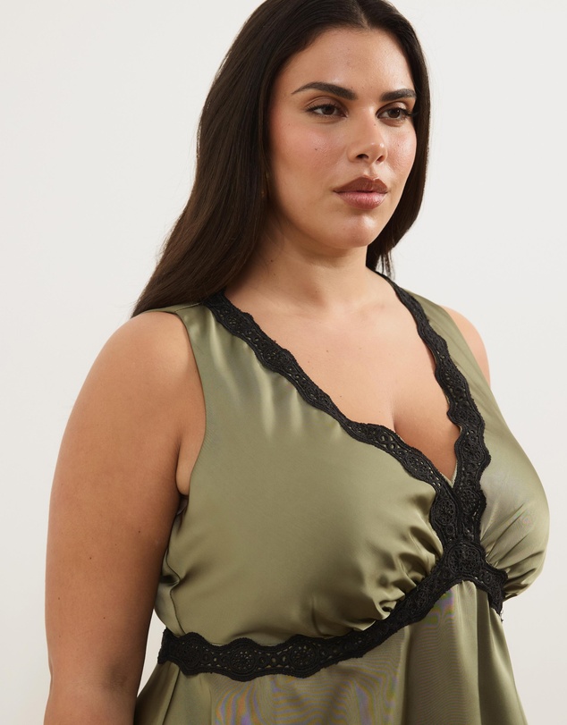 Atmos&Here Curvy - Sylvie Satin Lace Trim Top