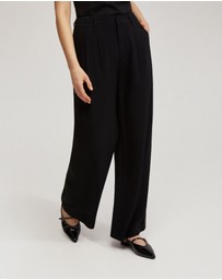 Oxford - Sonia Pleated Front Pants