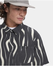 Quiksilver - Mens Safe Paradise Short Sleeve Shirt
