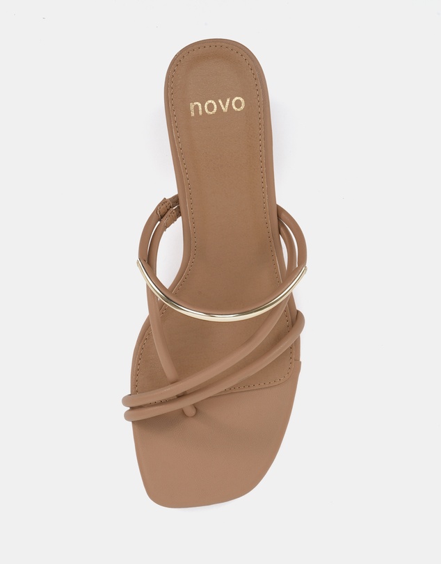 Novo - Fuming Heels