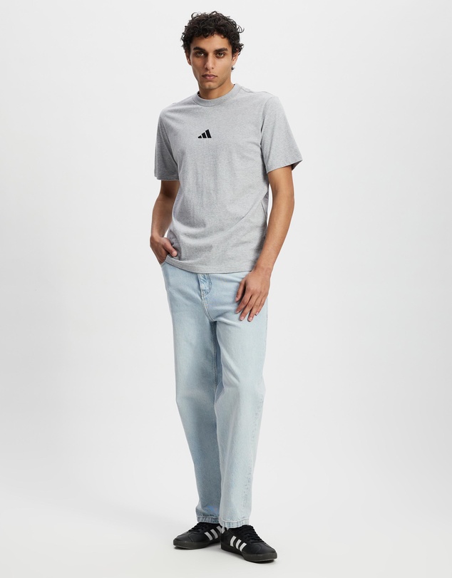 adidas Sportswear - Essentials Small Logo Single Jersey T-Shirt
