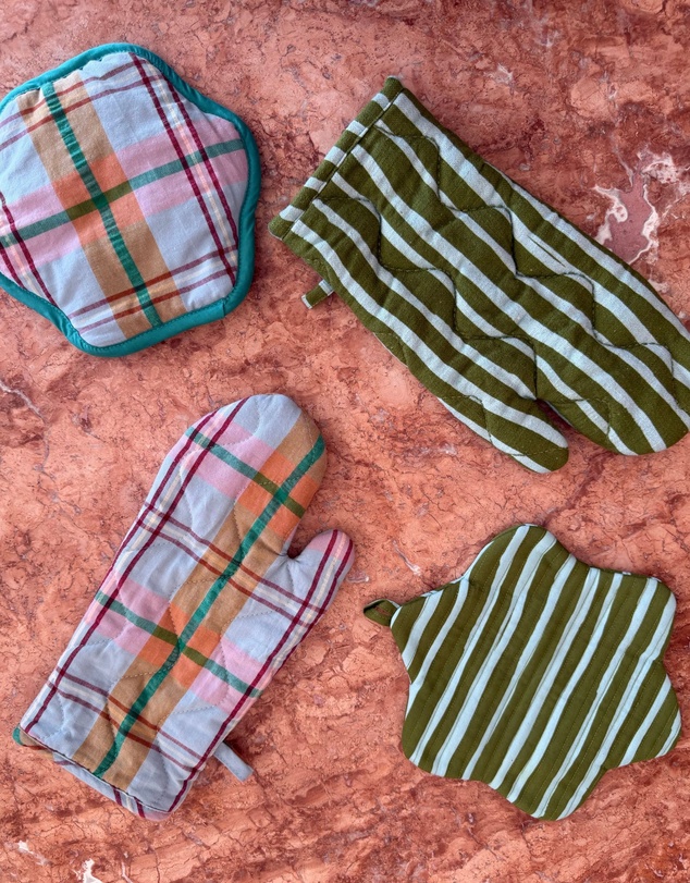 Mosey Me - Confetti Plaid Oven Mitt