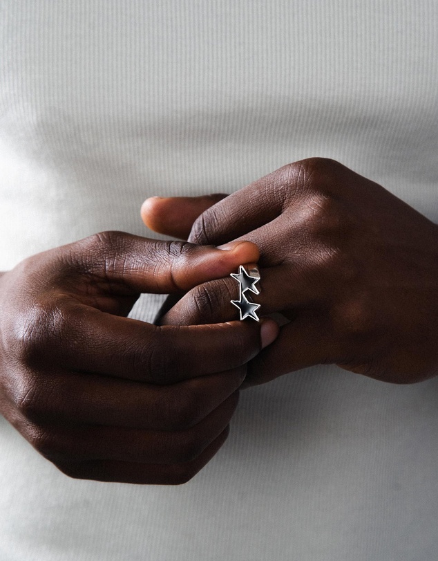 TwoJeys - Icon Black Enameled Single Ring