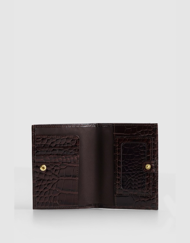 Evity - Quincy Leather Croc Pssport Holder