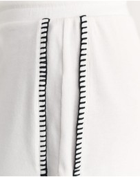 Jag - Celina Blanket Stitch Short