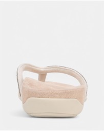 Vionic - Dillon Shine Toe Post Sandal - Cream