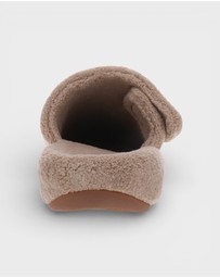 Mia Vita - Cushy II Slipper - Taupe