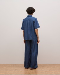 Trenery - Soft Denim Short Sleeve Shirt in Mid Blue