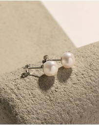 Najo - Luminosity Pearl Bridal Stud Earring