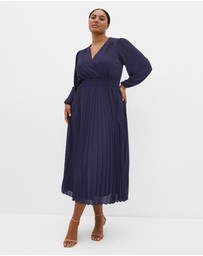 City Chic - Plus size Georgina Pleat Maxi Dress - navy