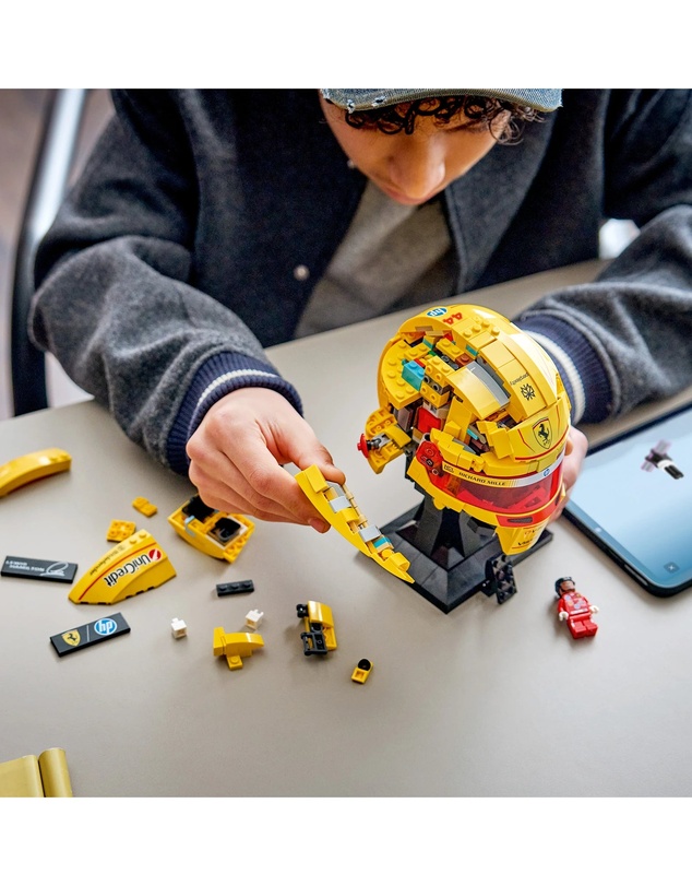 LEGO - 43022 Scuderia Ferrari Lewis Hamilton Helmet