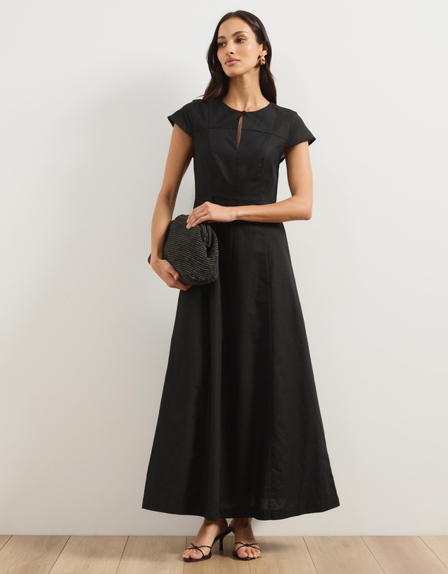 Atmos&Here - Lorry Keyhole Linen Blend Maxi Dress