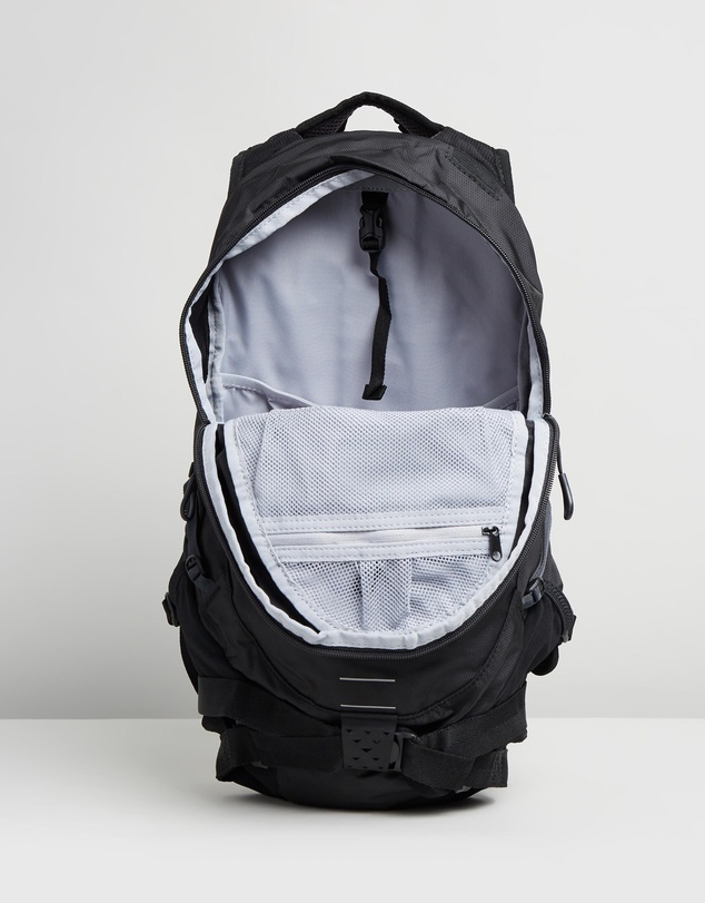 Nike - Nike Run Commuter Backpack 15L