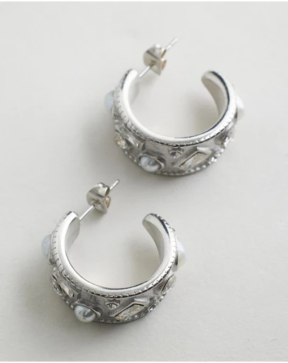 Moira Hughes - The White Label - The Jordan Hoops