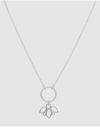 Pastiche - Posy Necklace